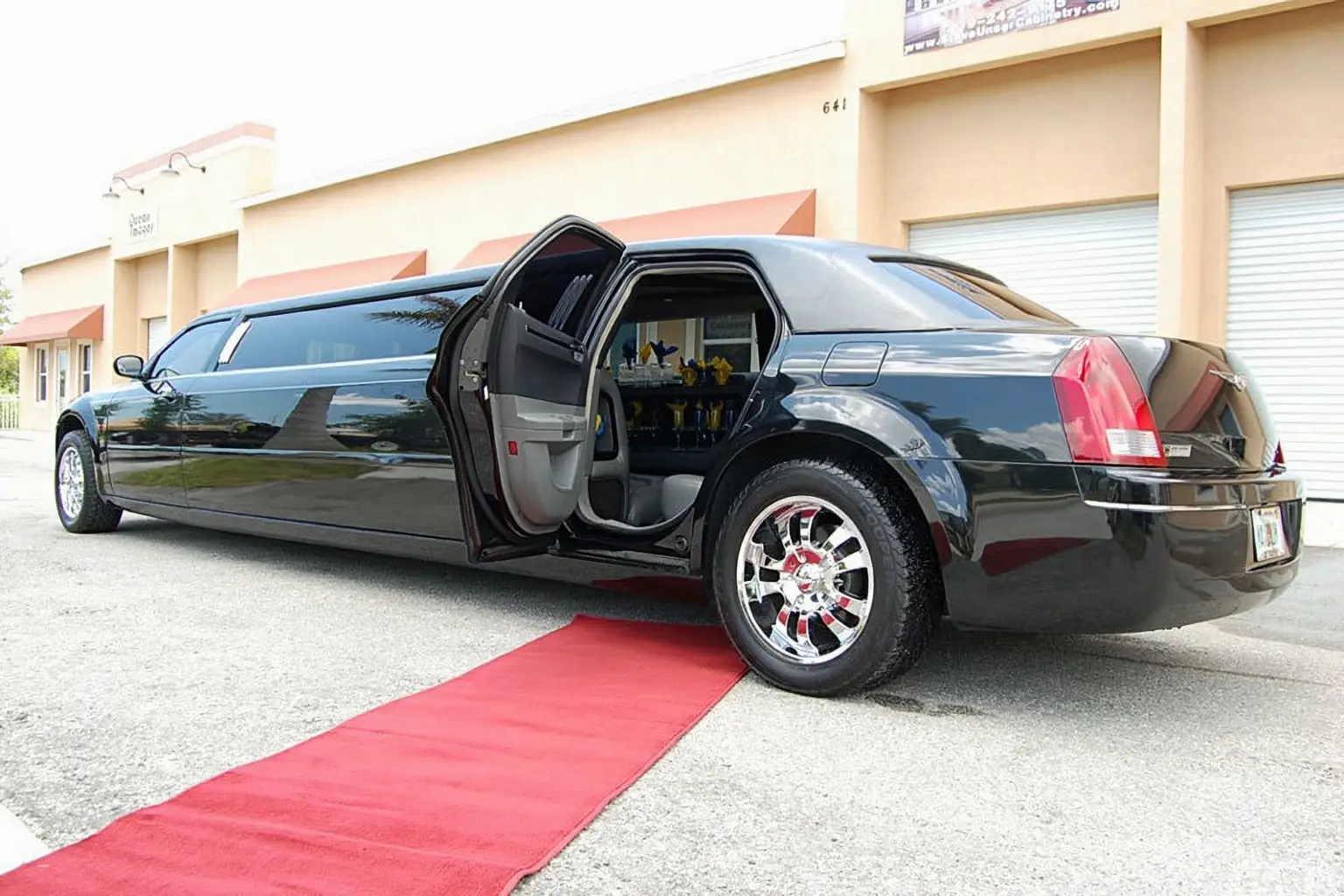 Homecoming & Prom Party Bus & Limo Rental